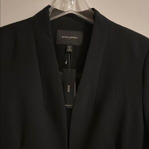 Banana Republic Women's Elegant Black Blazer